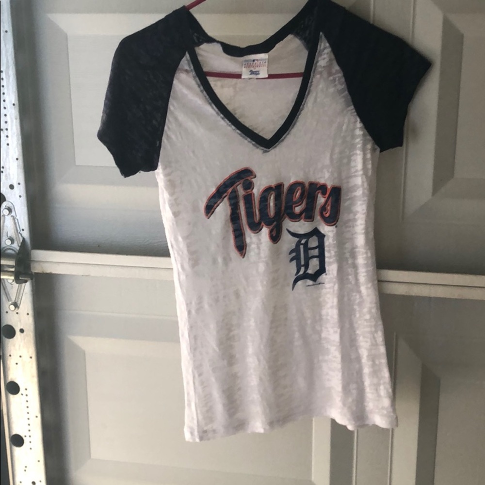 Detroit tigers t-shirt